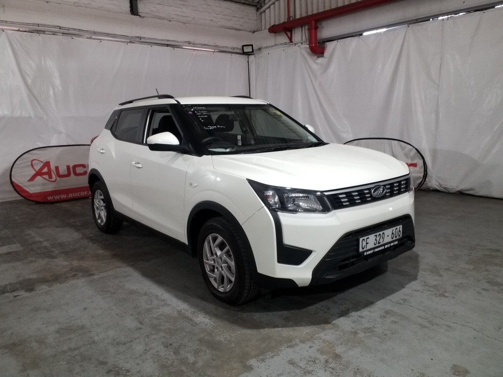 2022 MAHINDRA XUV 300 1.5D - MANUAL